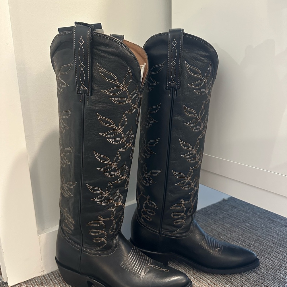 Lucchese Black Embroidered Women's Boots